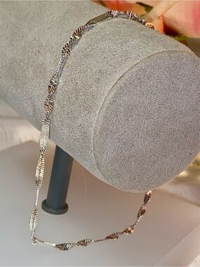 Avon Silver Twisted Wave Anklet